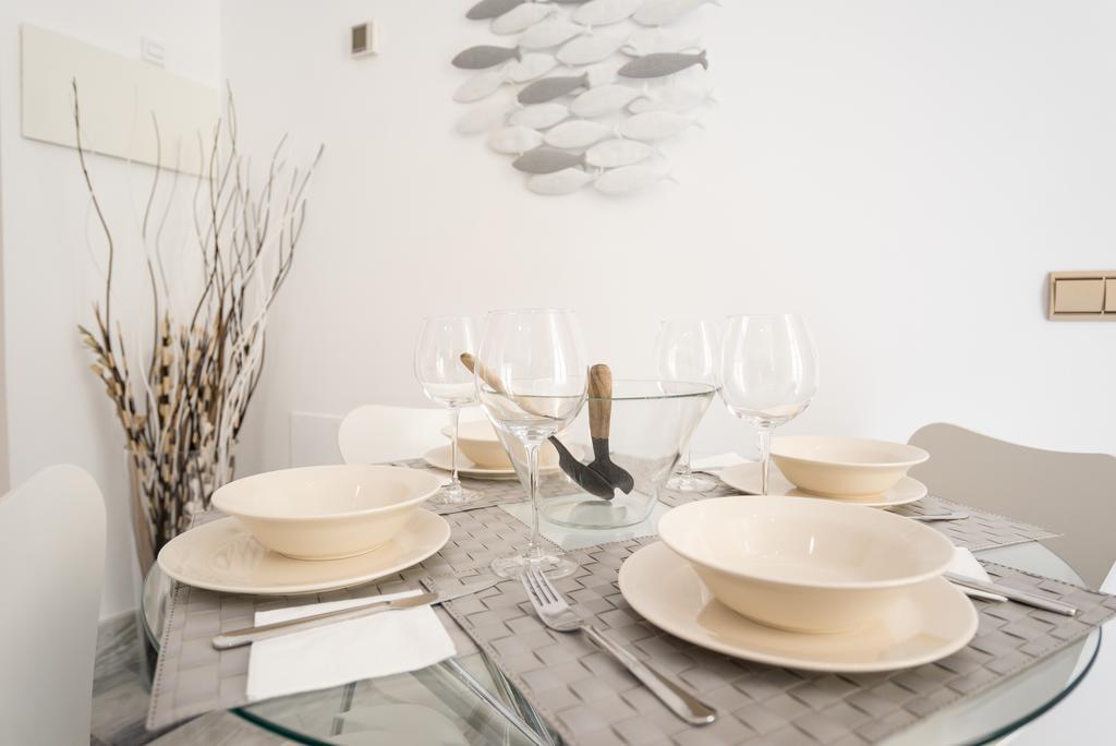 Plaza Picasso Apartment Malaga Exterior photo