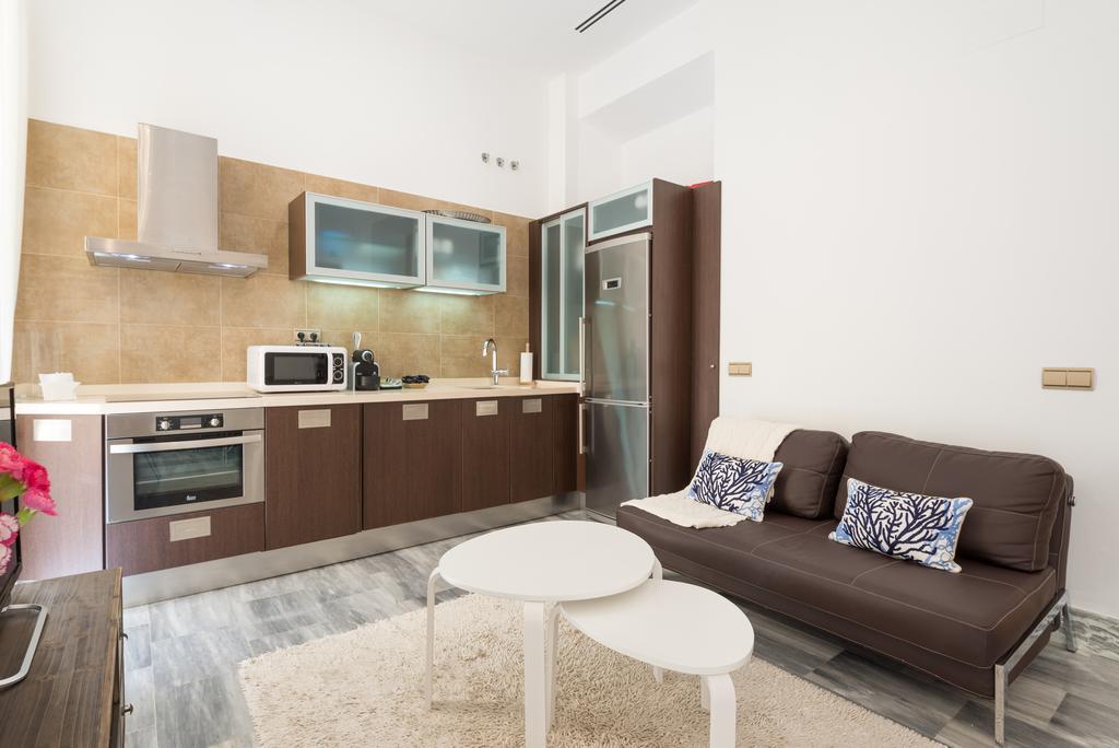 Plaza Picasso Apartment Malaga Exterior photo
