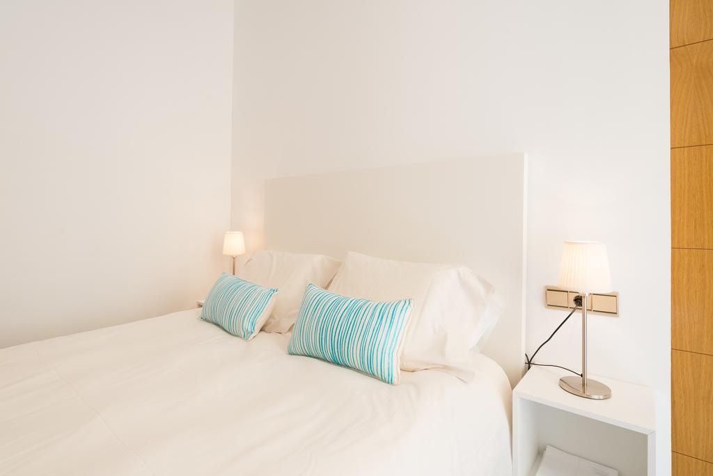Plaza Picasso Apartment Malaga Exterior photo