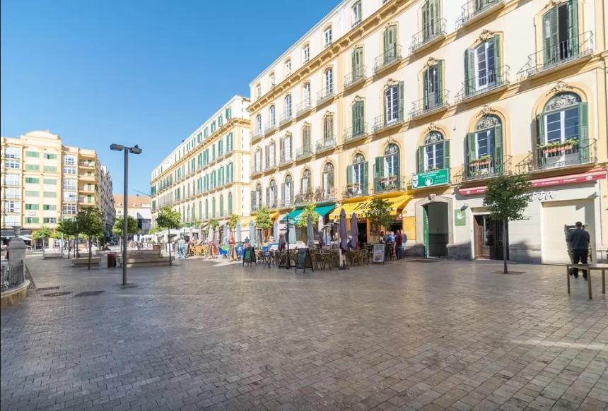 Plaza Picasso Apartment Malaga Exterior photo